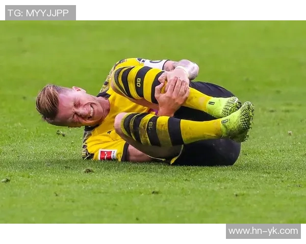 沙尔克04遭遇主场噩梦，被多特蒙德击败